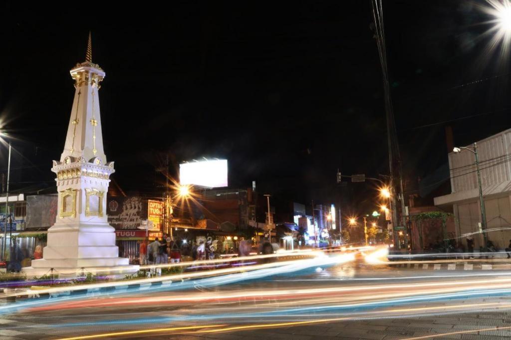Malioboro Garden Hotel Yogyakarta Exterior photo