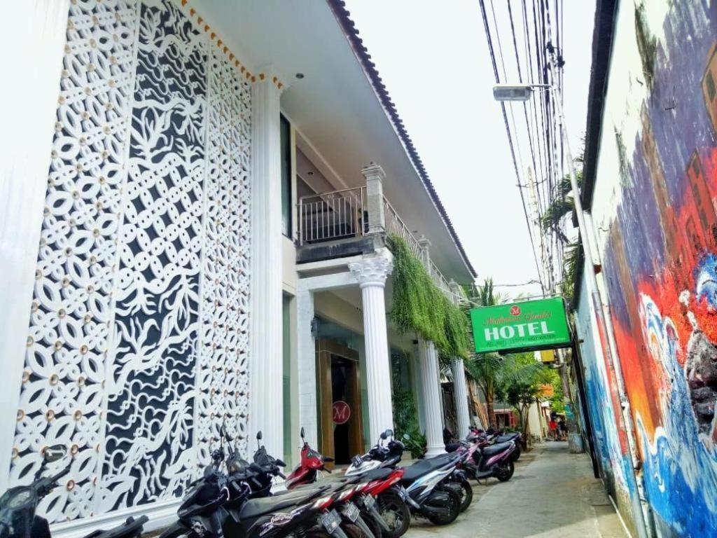 Malioboro Garden Hotel Yogyakarta Exterior photo