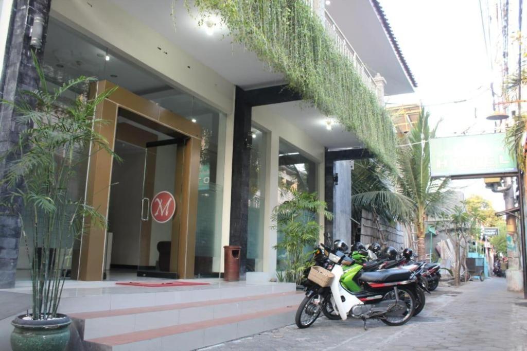 Malioboro Garden Hotel Yogyakarta Exterior photo